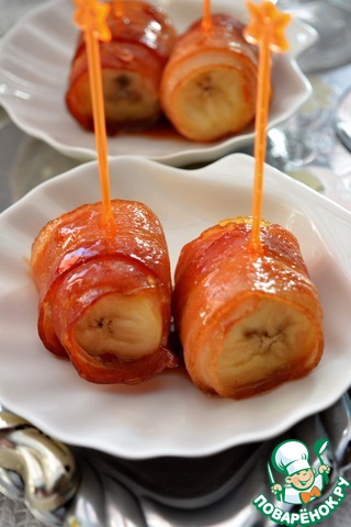 Glazed bananas wrapped in bacon