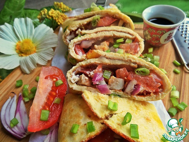 Omelette filled roll