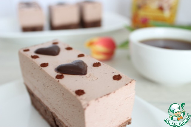 Cake with mousse 