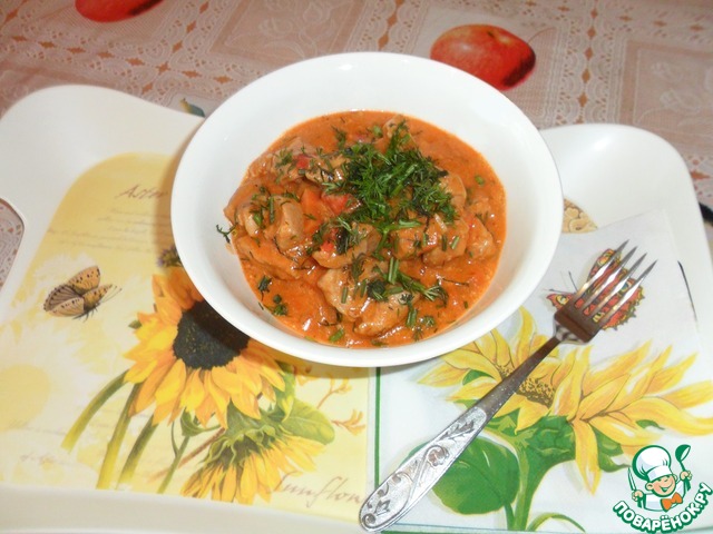 Goulash at home in the slow cooker