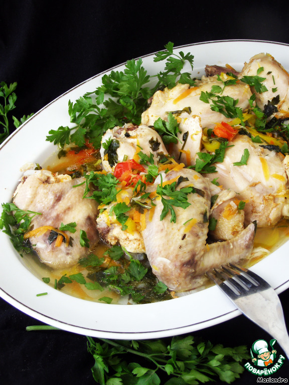 Chicken with aromatic vegetable gravy in the slow cooker