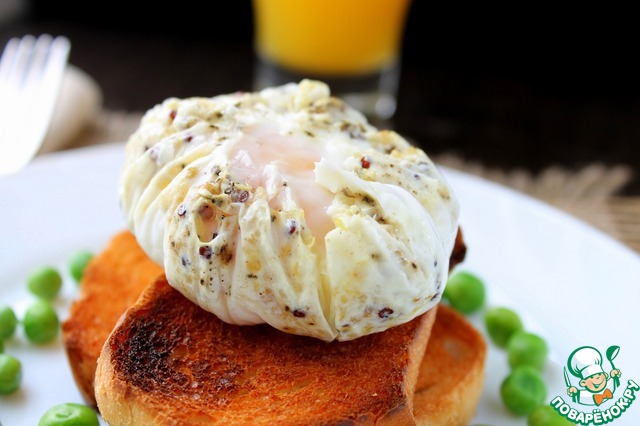 Poached egg polka dot