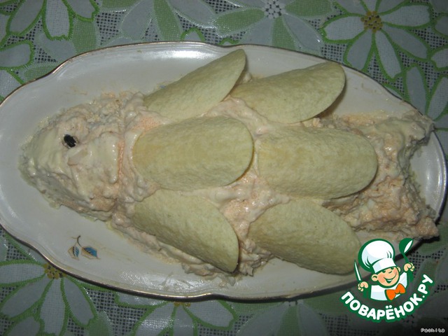 Салат рыбный с икрой мойвы