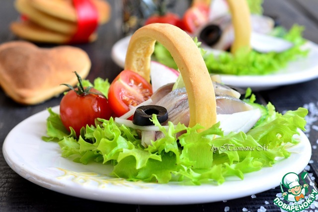 Appetizer with herring and crispbread