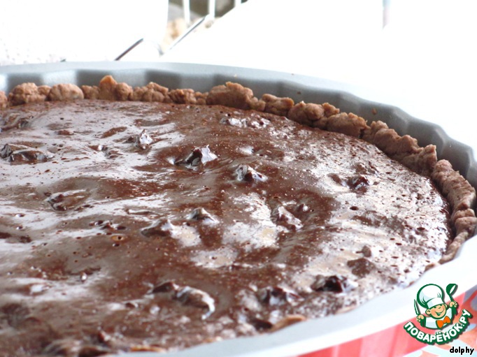 Chocolate and coffee pie with prunes