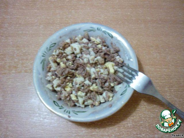 Salad with chicken liver 