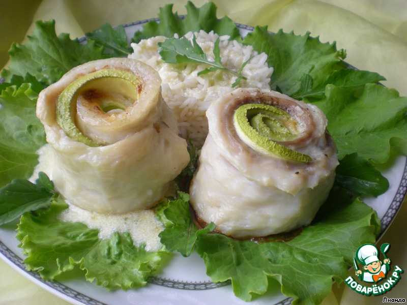 Rolls of fish with zucchini