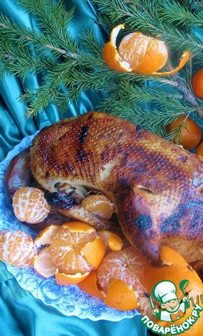 Christmas duck with apples in a slow cooker