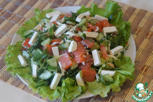 A salad of trout with feta