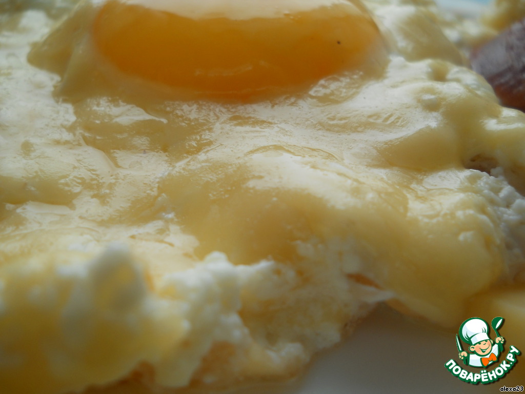 Eggs in sour cream