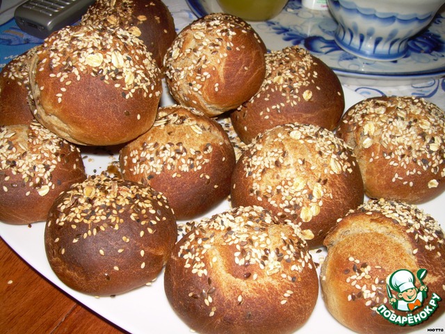 Beer rolls from rye flour