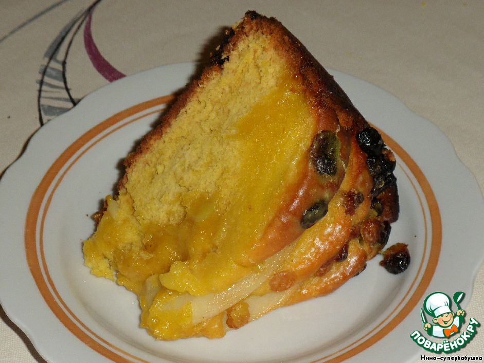 Pear cake with marzipan