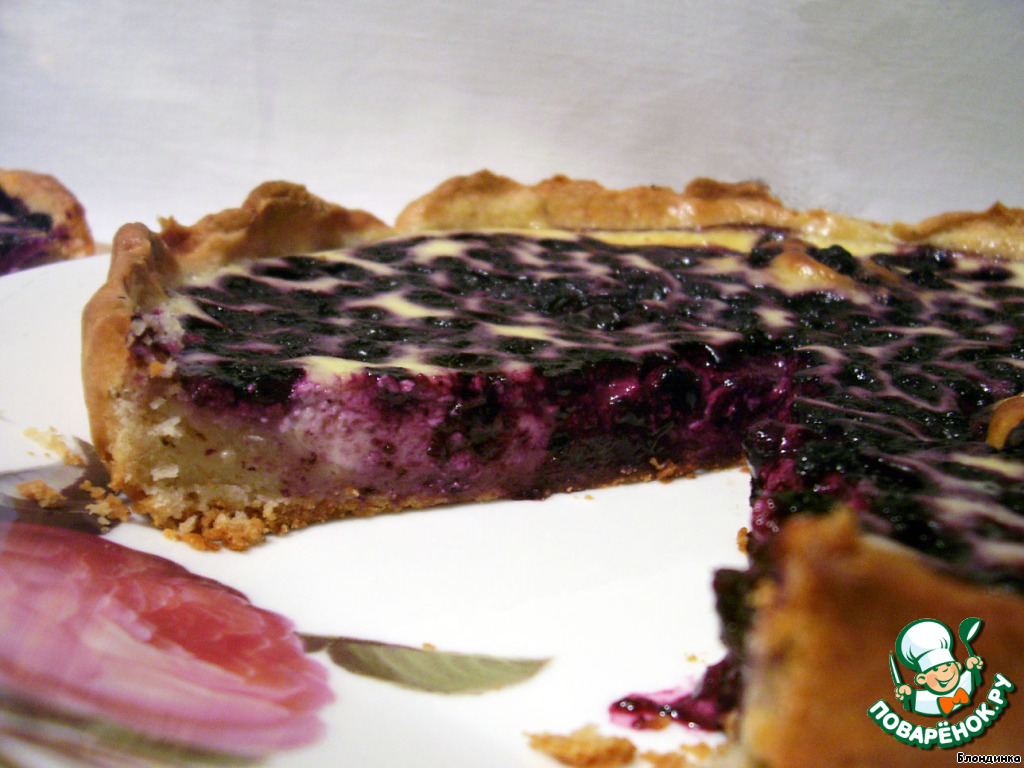 Finnish blueberry pie