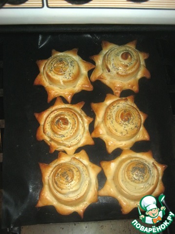 Poppy buns 