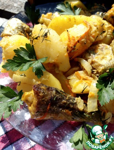 Potatoes with fish in a creamy mustard sauce