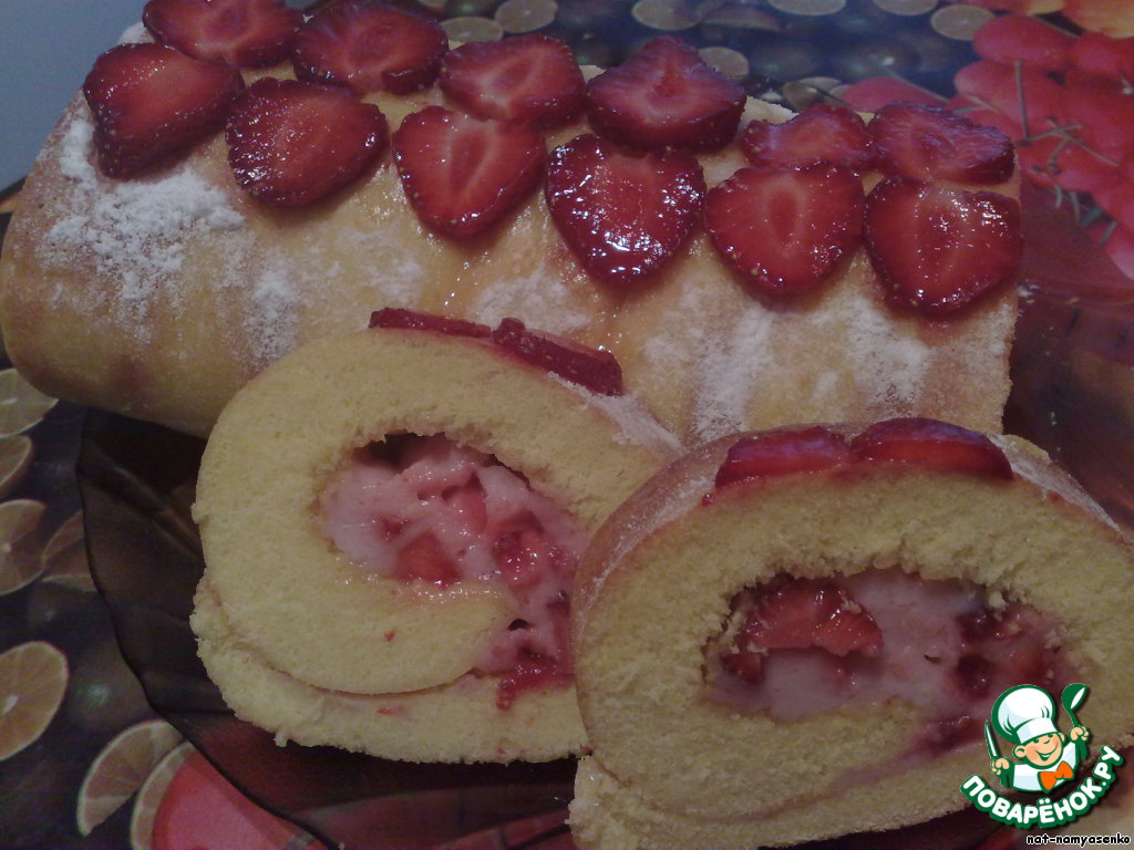 Strawberry roulade