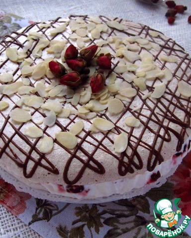 Cake-meringue with cherries and hazelnuts