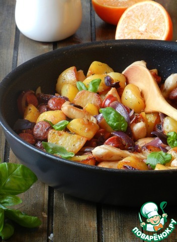 Potato skillet with chicken and sausage