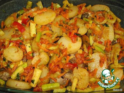 Fish with vegetables baked in the oven