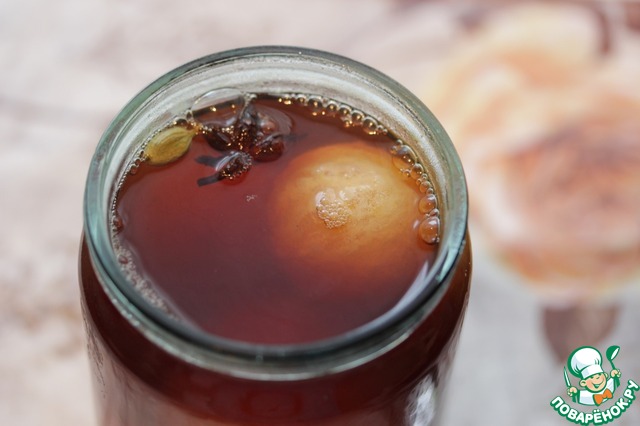 Tangerines in wine syrup