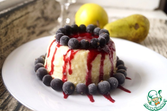 Bavarian cream with fruit puree