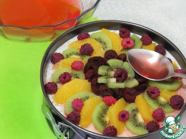 Fruit and rice cake