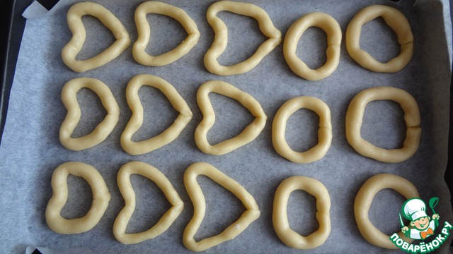 Drying condensed milk