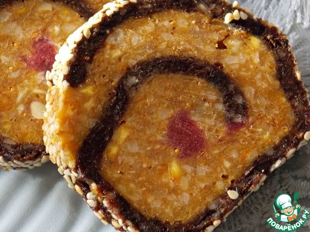 Useful roll of dried fruit with jelly