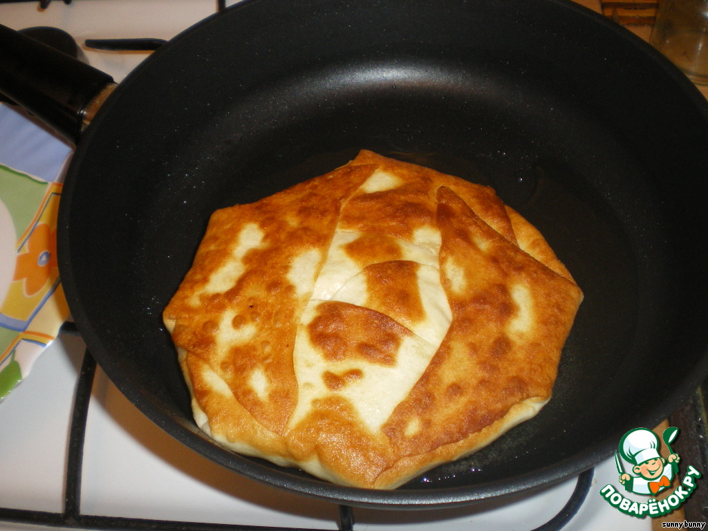 Khachapuri in Moldovan