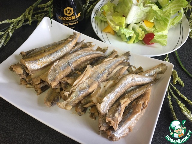 Capelin baked in foil