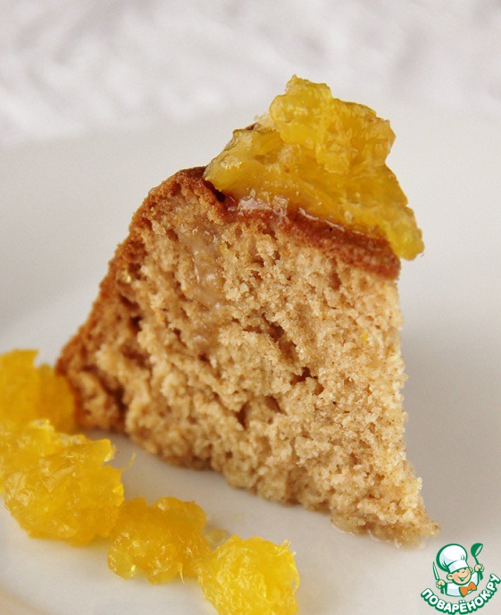 Spiced winter cake with orange jelly