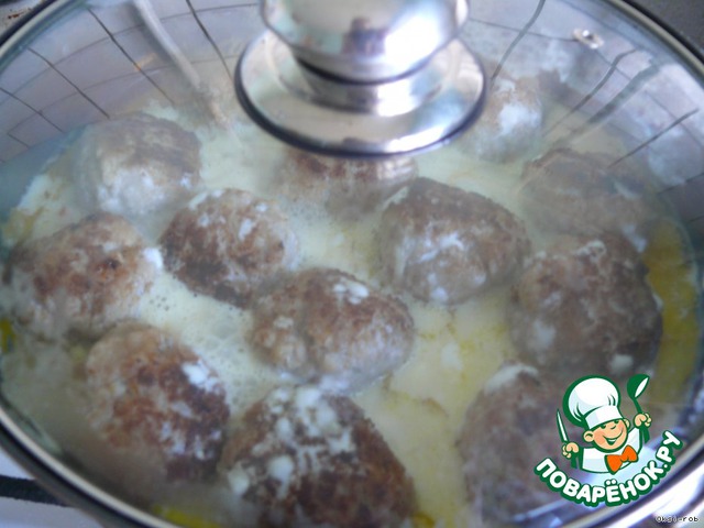 Meatballs with pineapple