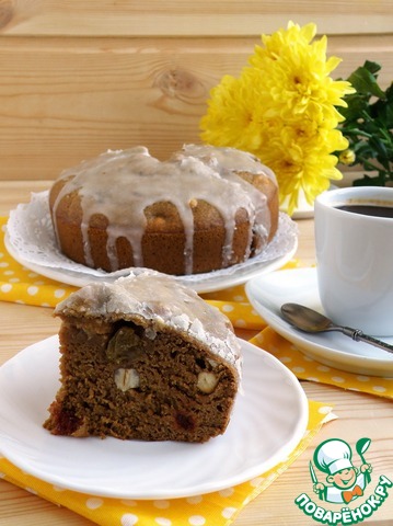 Coffee gingerbread with honey and nuts