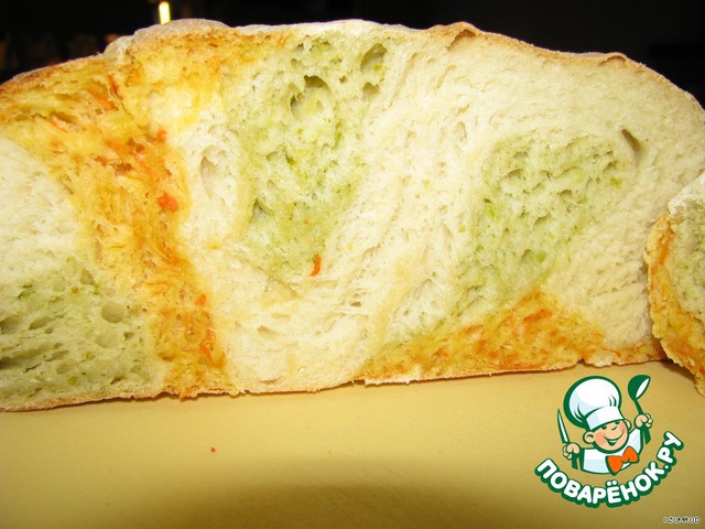 Tricolor bread