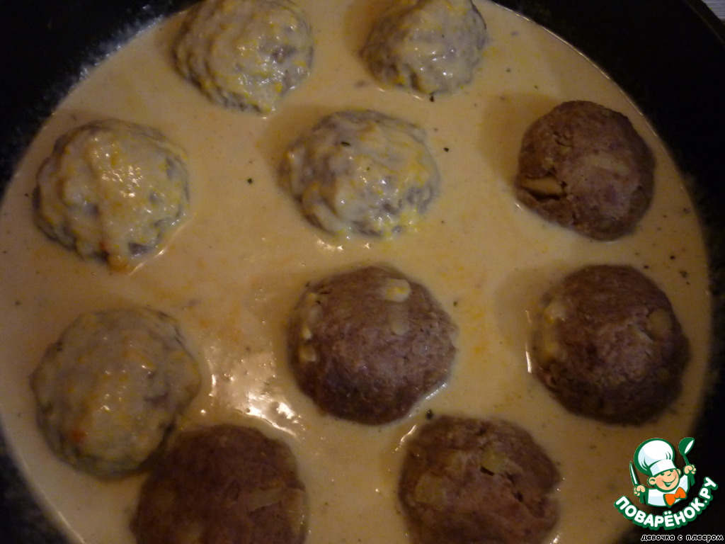 The meatballs in cheese and cream sauce