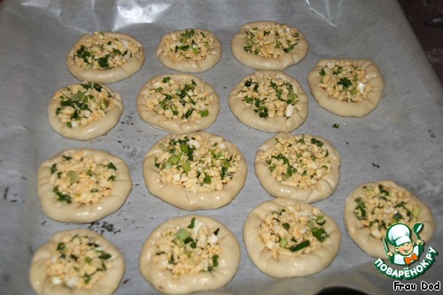 Open pies with egg and onions