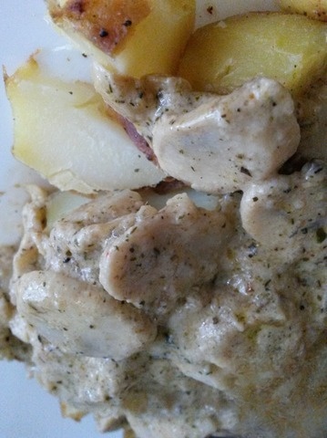 The sauce of mushrooms and cream