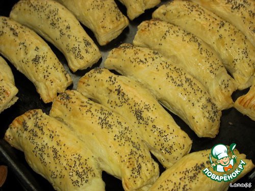 Puff rolls with cheese