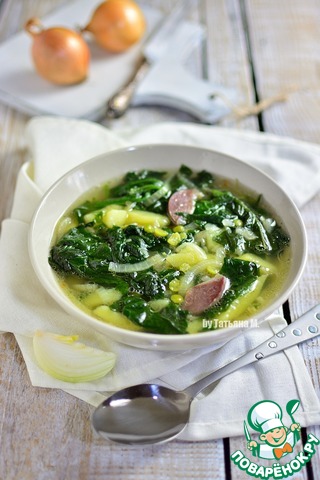 Soup with spinach and duck stomachs