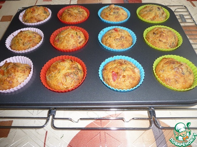 Muffins with fish and vegetables