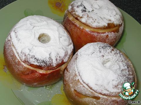 Baked apples with prunes and nuts