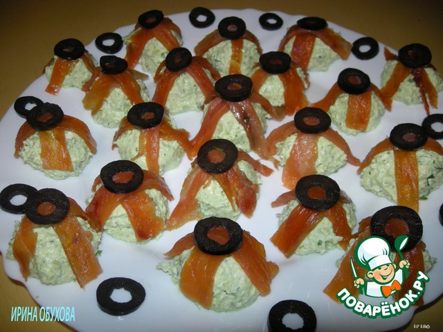 Snack cottage cheese and fish