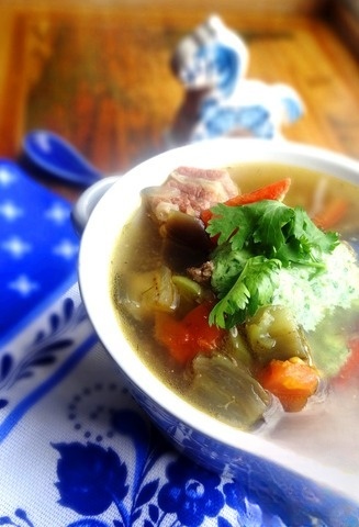 Soup with beef and vegetables
