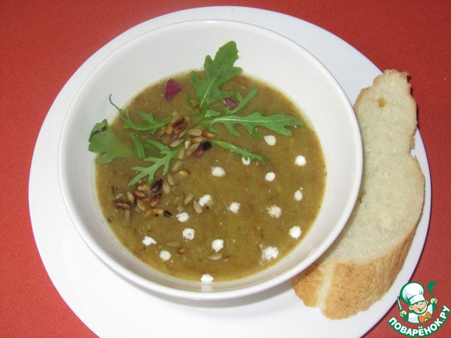 Vegetable pumpkin soup with lentils