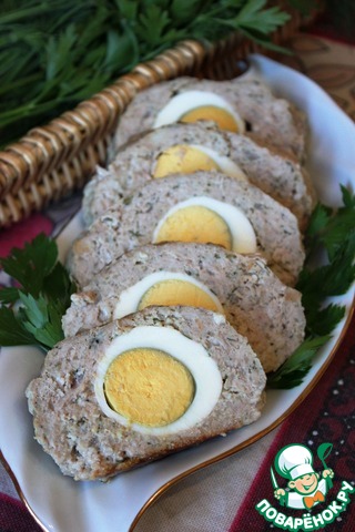 Meatloaf with egg in a slow cooker