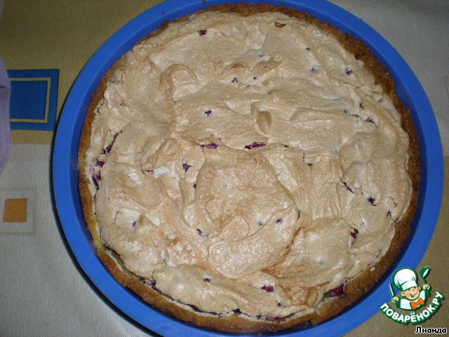 Tart with berries