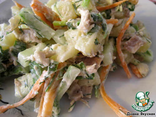 Salad with chicken