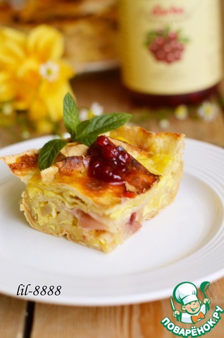 Cake of bread with Apple sauce 