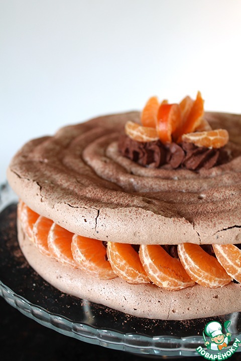 Chocolate and Mandarin meringue cake