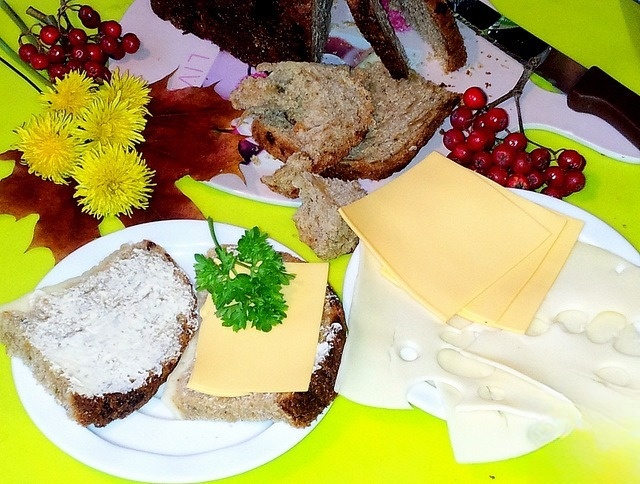 Хлеб из ржаной и пшеничной муки с сыром